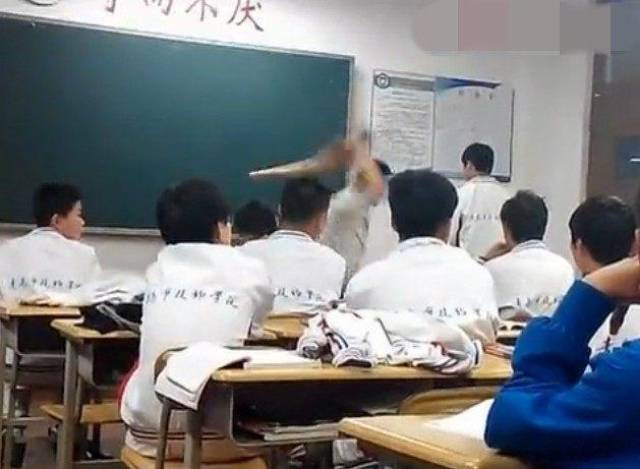 剧场版 中二病也要谈恋爱!